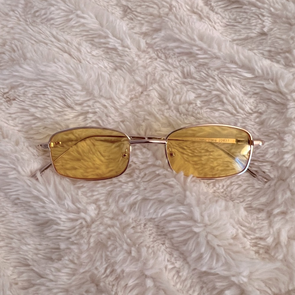 Yellow Shades